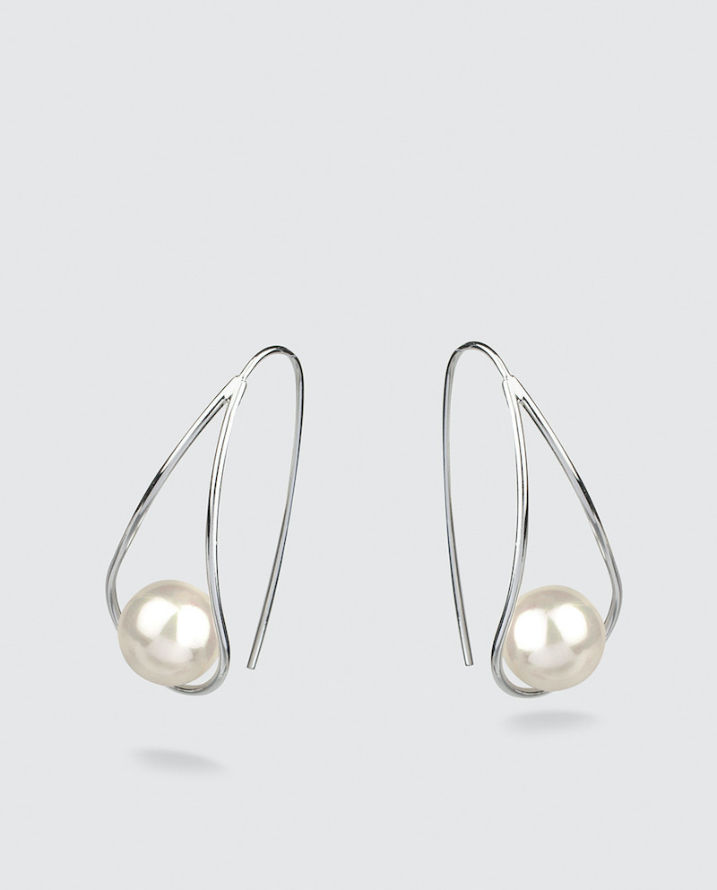 Vidal & Vidal pearl earrings