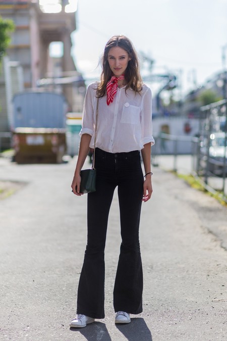 how to wear bell-bottoms