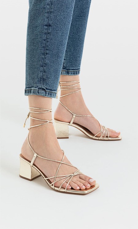 Pv 2020 Stradivarius 02 Sandals