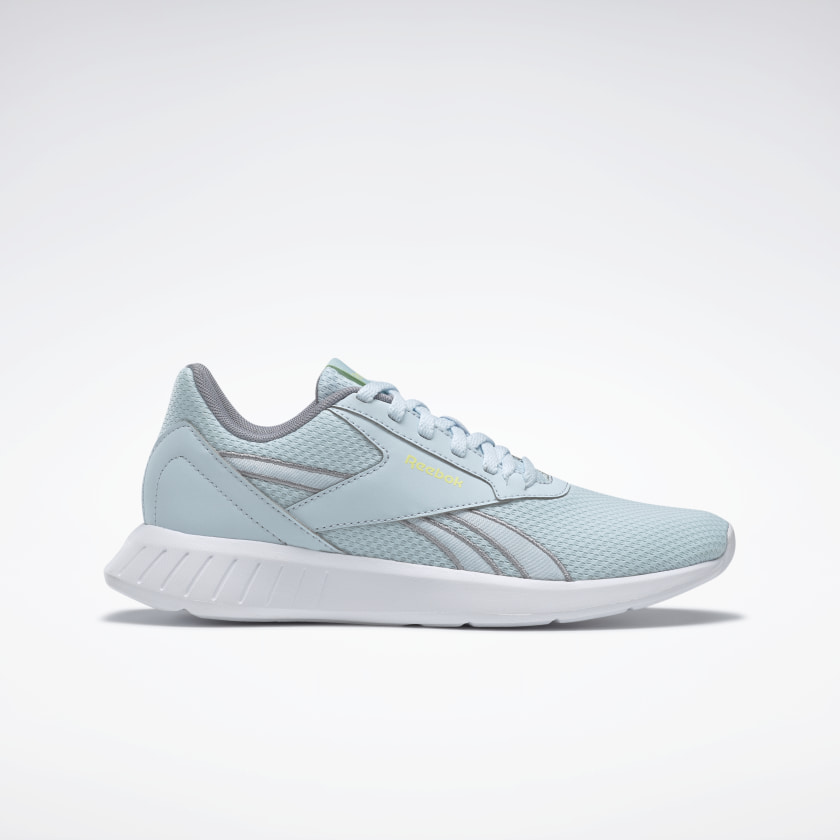 Breathable mesh shoes in sky blue