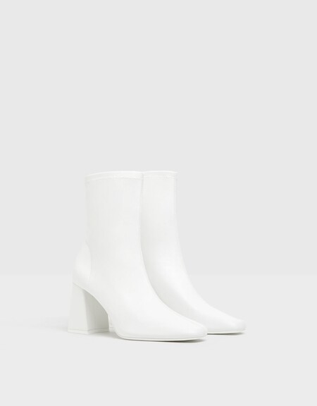 White Boots Aw 2020 06