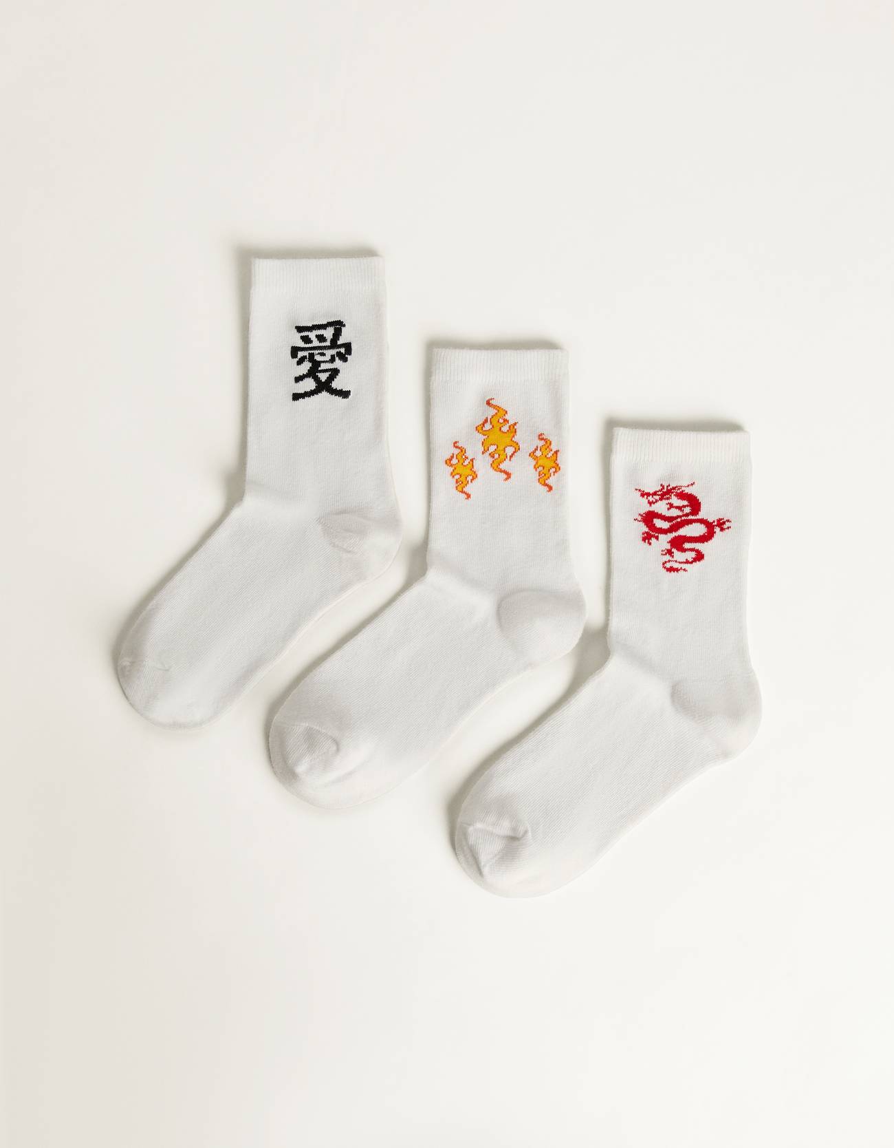 Pack of three pairs of socks with flames and Asian motifs