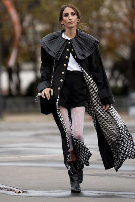 Chanel Street Style Stockings 01