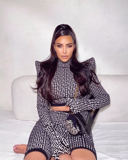 Kim Kardashian Balmain 02