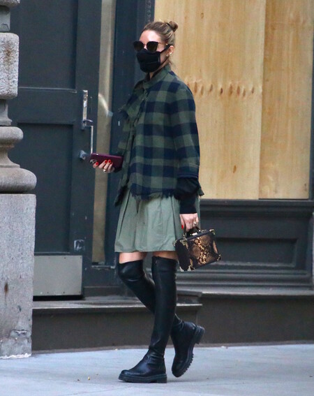 Olivia Palermo Musketeer Boots 02