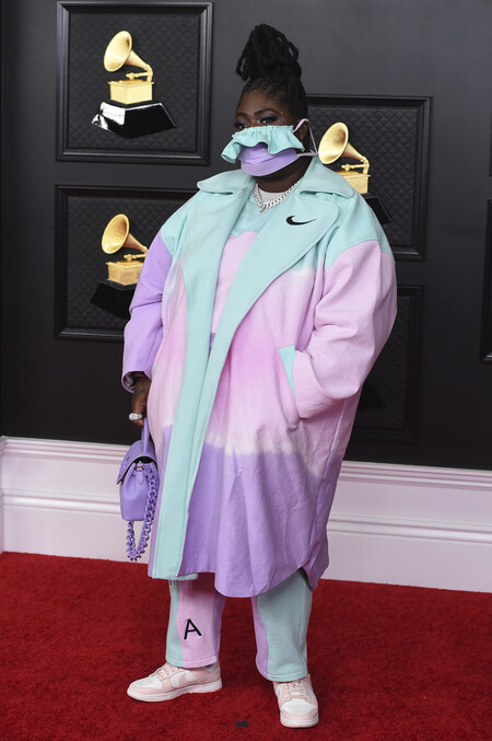 matching mask combined red carpet