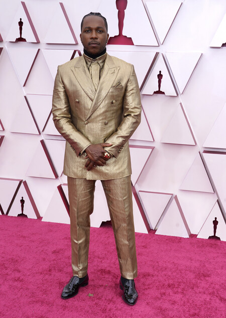 oscar gold dresses 2021 Leslie Odom Jr.