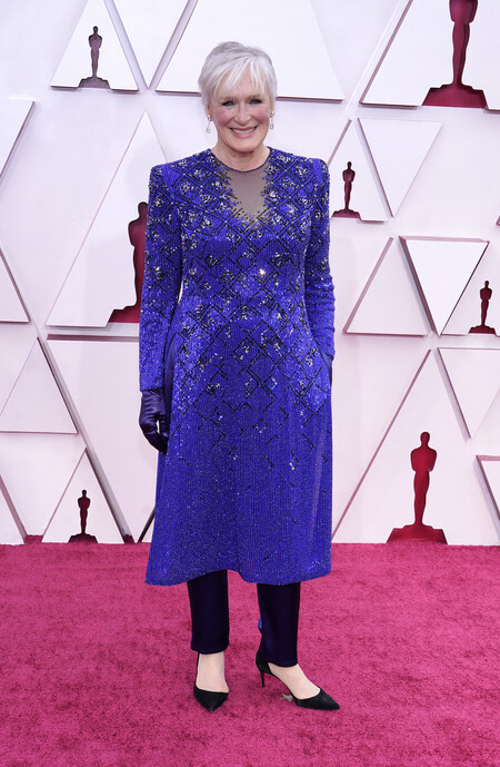 Glenn Close Giorgio Armani Oscar 2021