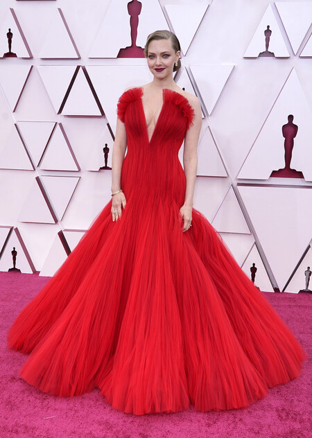 Amanda Seyfried Armani Prive Oscar 2021