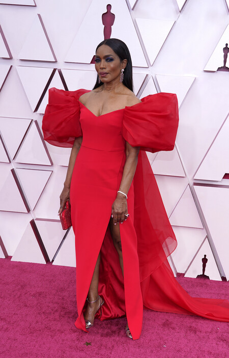 Angela Bassett by Alberta Ferretti Oscar 2021