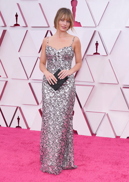 Margot Robbie Chanel Haute Couture Oscar 2021