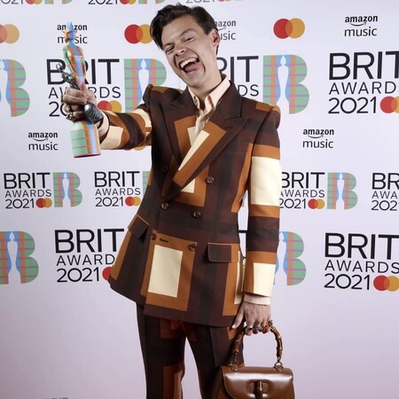 the brit awards red carpet 2021 harry styles