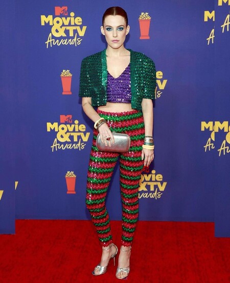 red carpet mtv awards 2021 riley keough