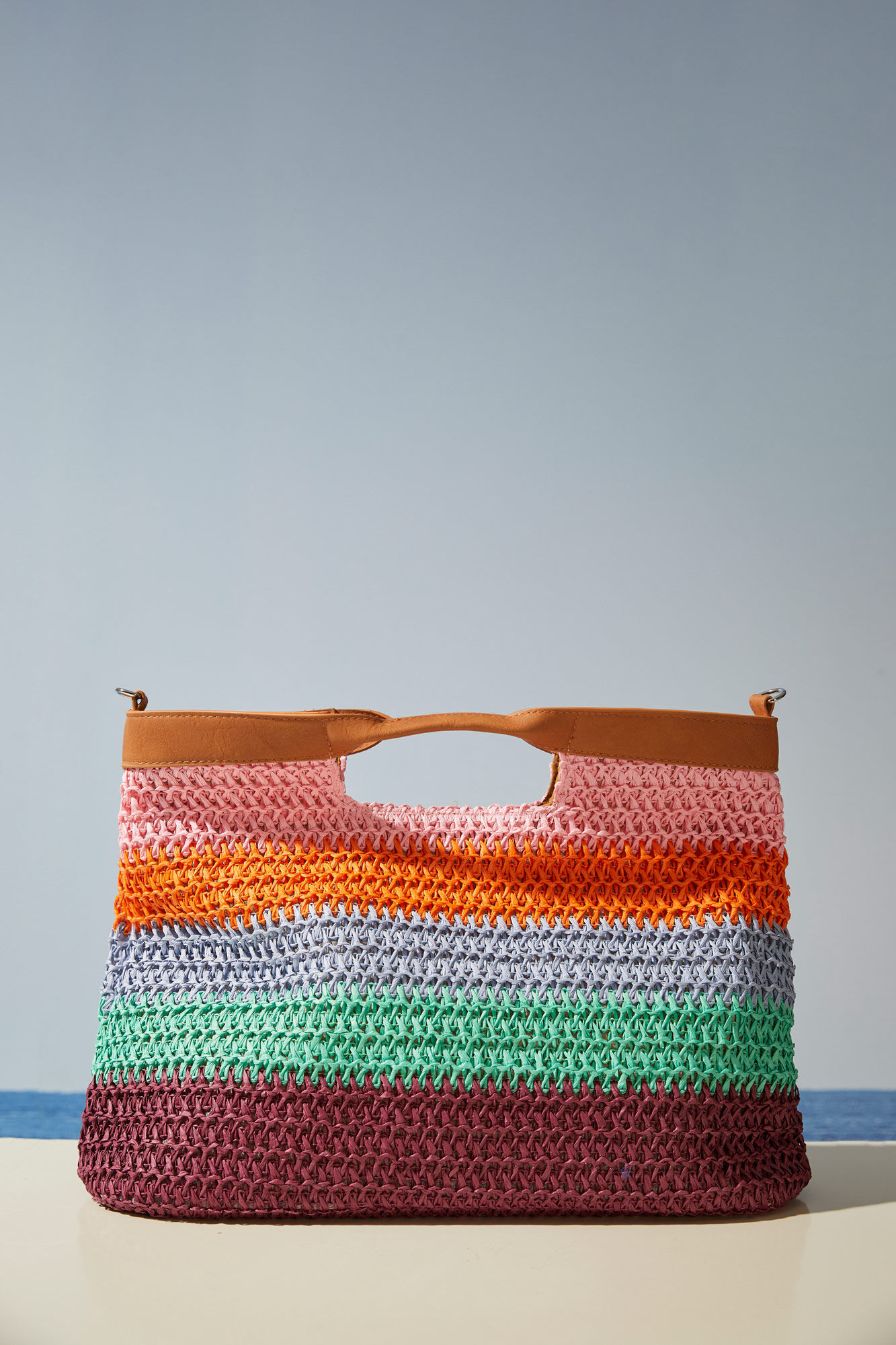 Bolso de crochet con rayas multicolor