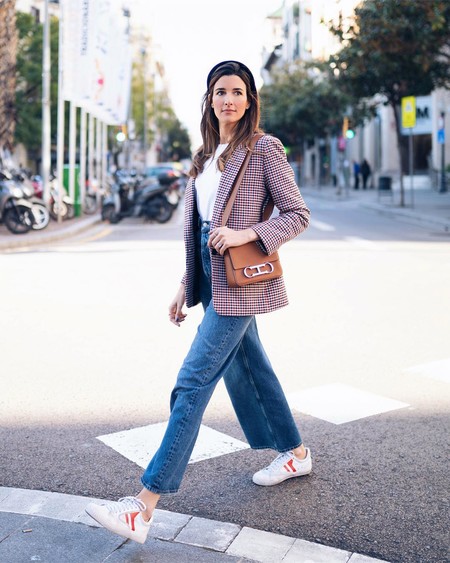 Office Look With Sneakers 06