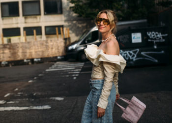This is the vintage Chanel bag that continues to triumph in the street style and that can be yours for less than 140 euros.